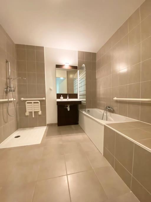 Les Planches , Bel Appartement En Bord De Mer Bénodet Extérieur photo